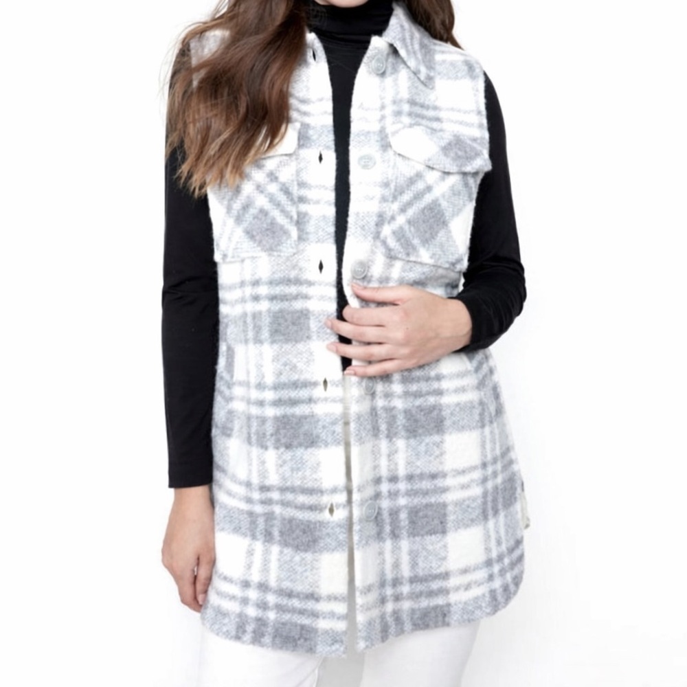 Charlie B Lt Gray Wool Vest